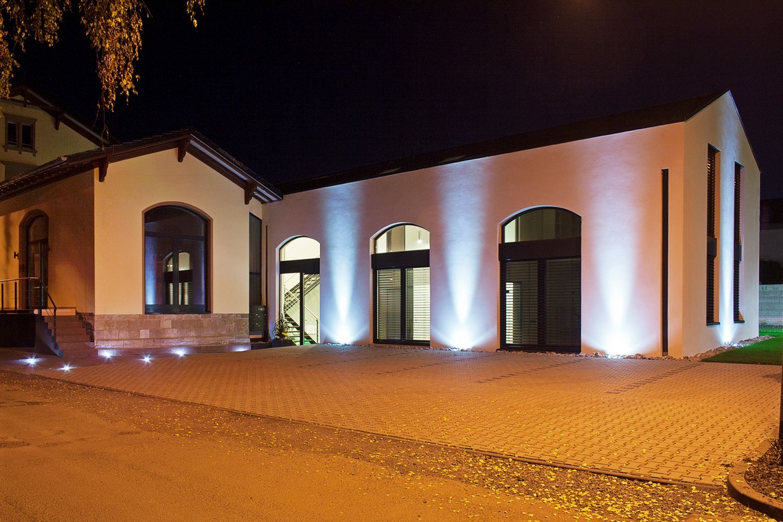 Bahnhof Elz Beleuchtung Front